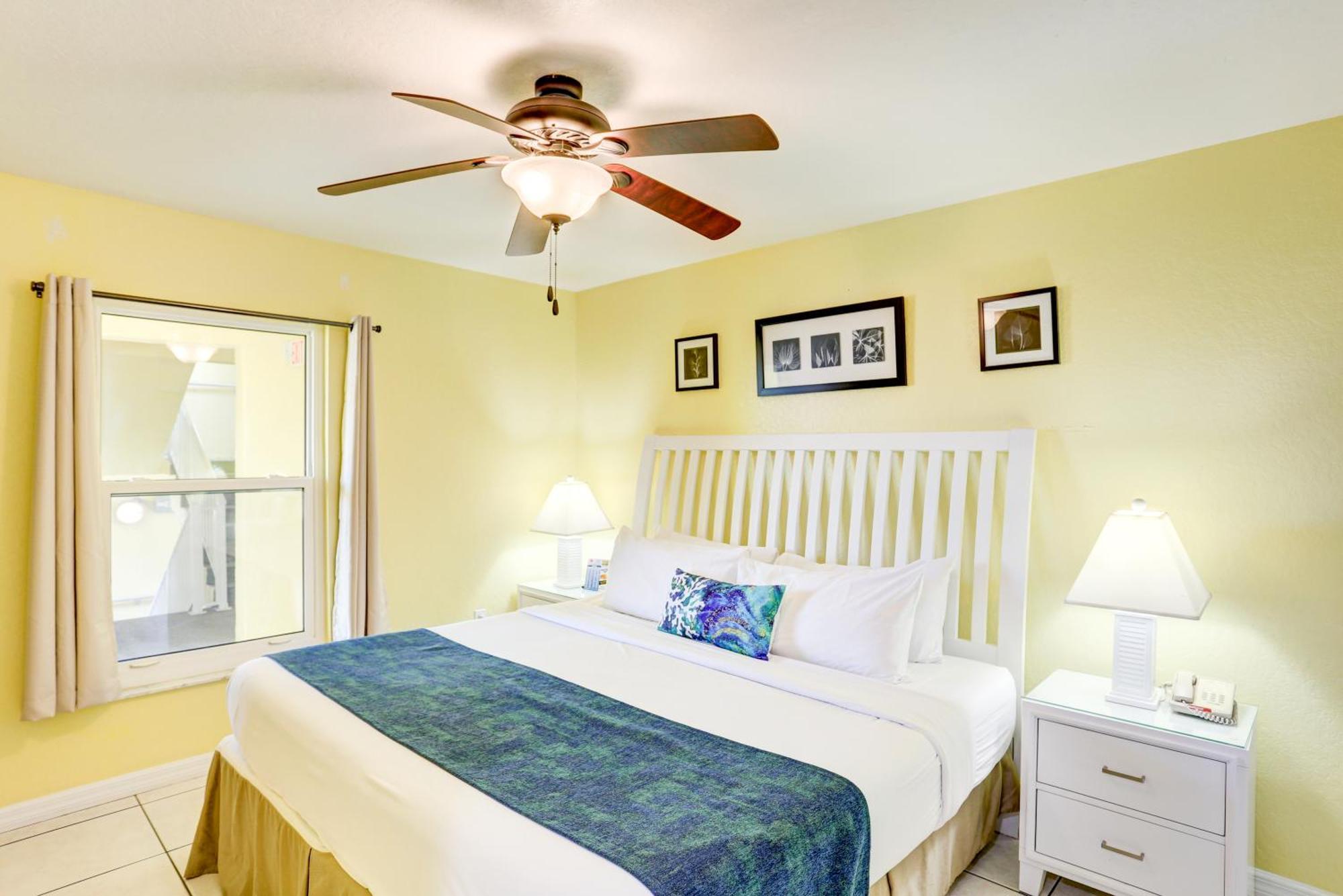 South Beach Condo Hotel By Travel Resort Services, Inc. سانت بيتي بيتش المظهر الخارجي الصورة