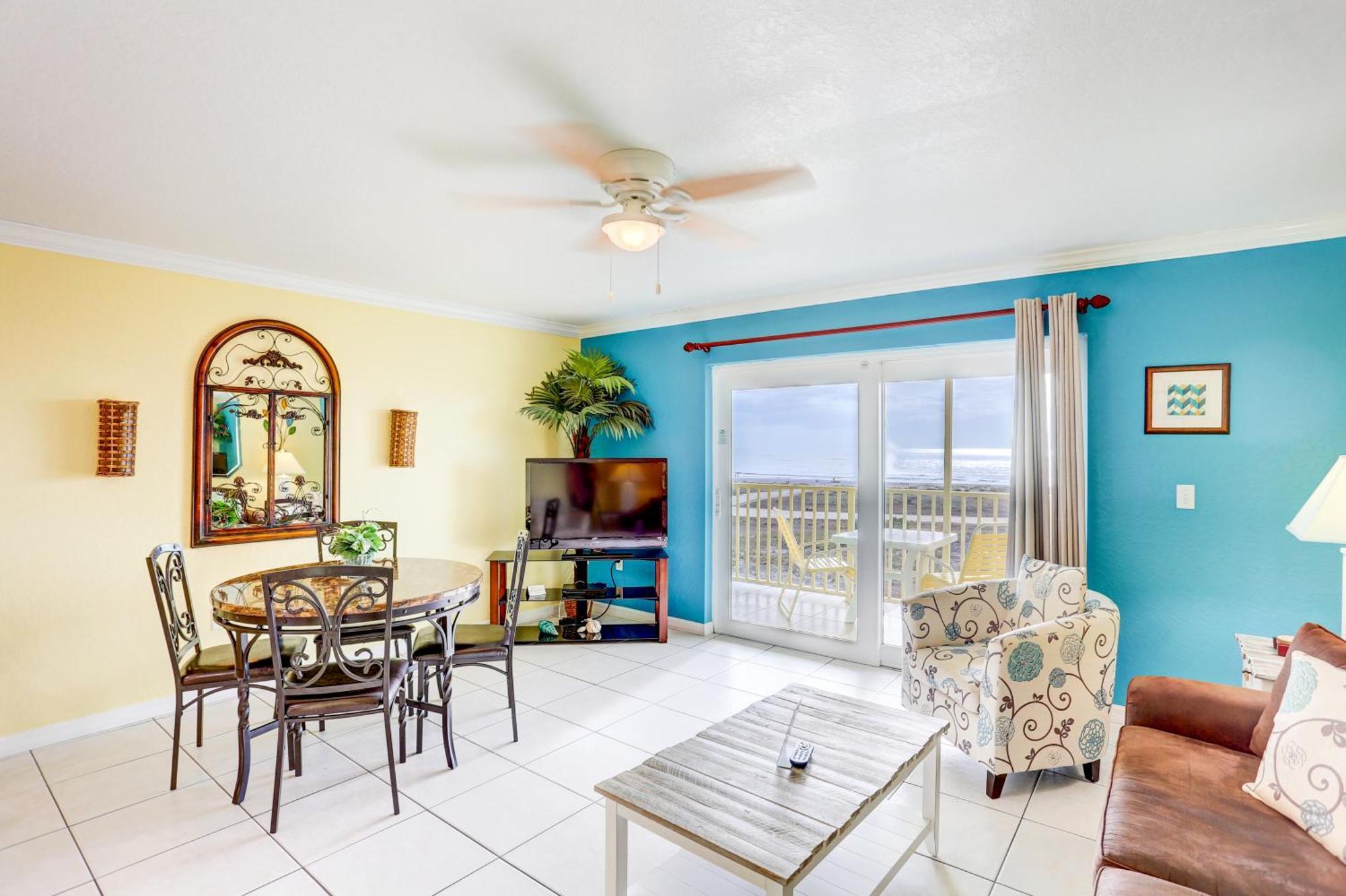 South Beach Condo Hotel By Travel Resort Services, Inc. سانت بيتي بيتش المظهر الخارجي الصورة