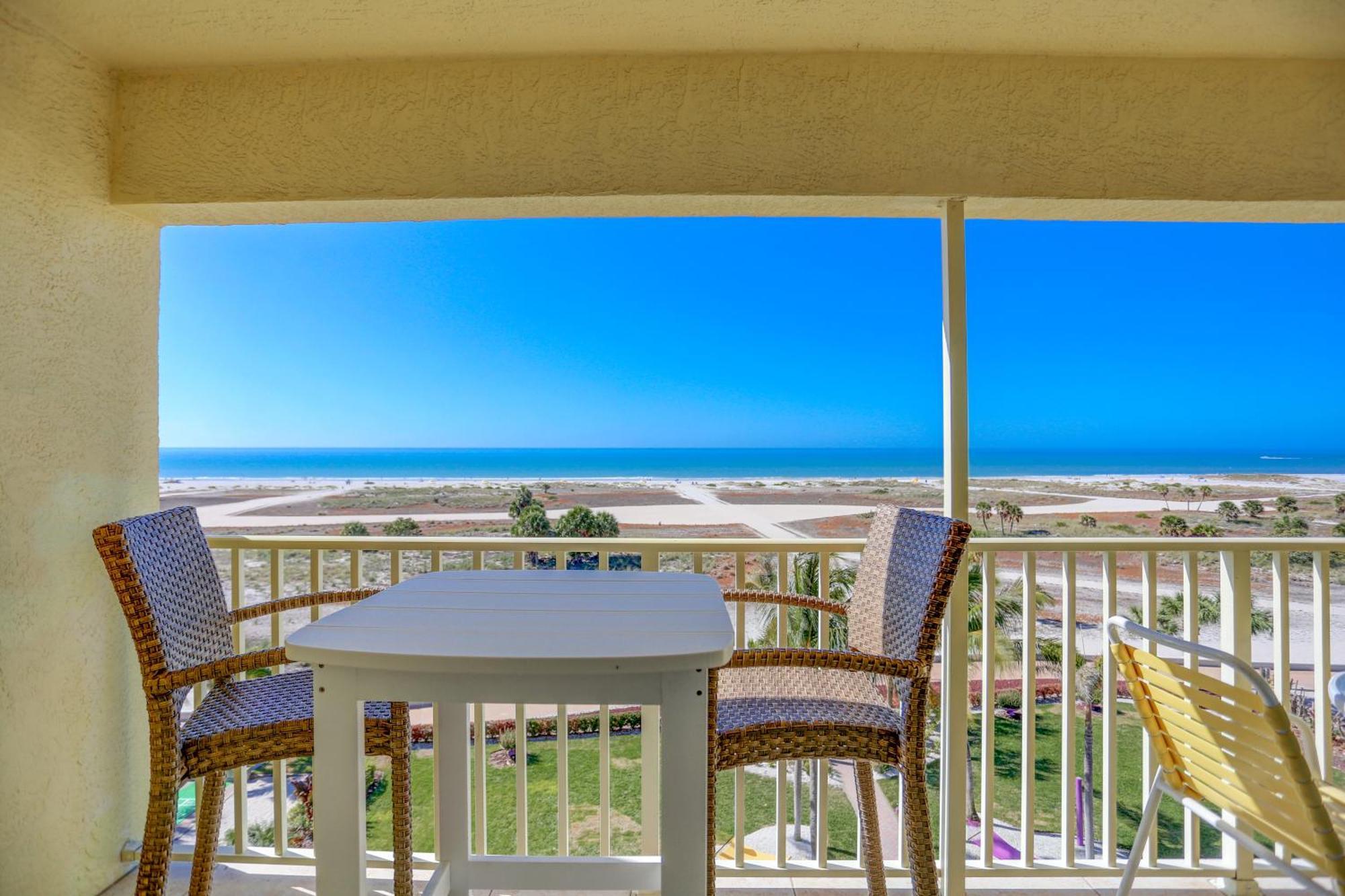 South Beach Condo Hotel By Travel Resort Services, Inc. سانت بيتي بيتش المظهر الخارجي الصورة