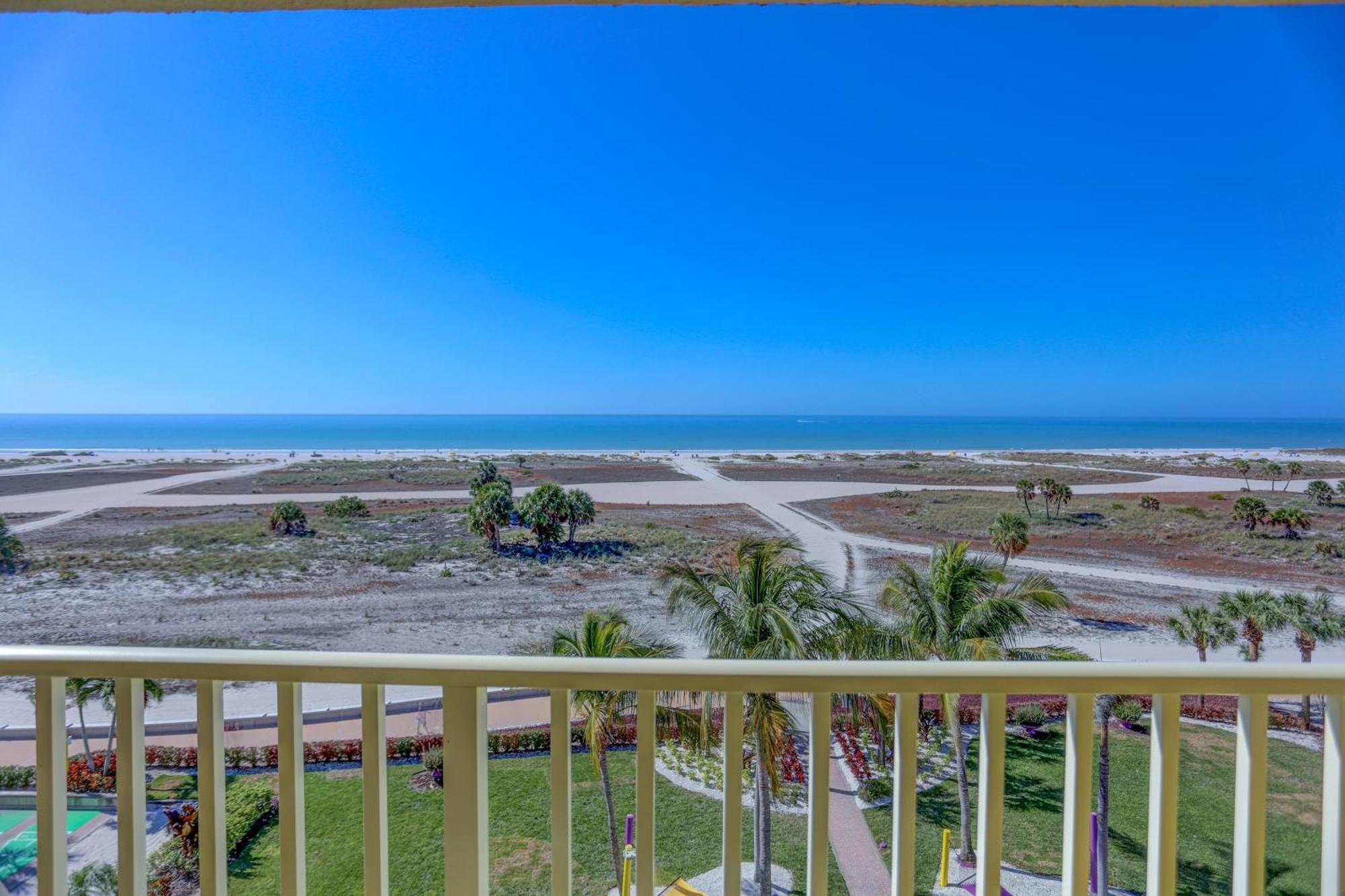 South Beach Condo Hotel By Travel Resort Services, Inc. سانت بيتي بيتش المظهر الخارجي الصورة