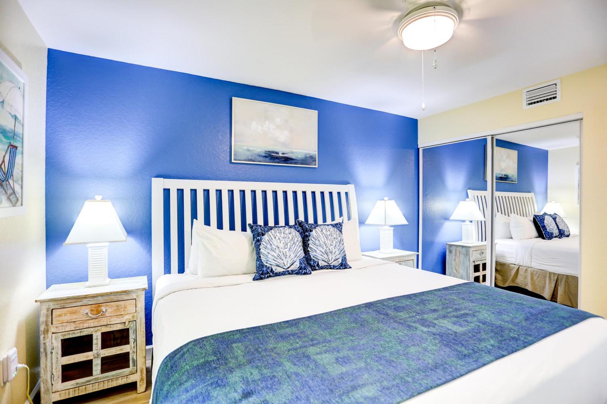South Beach Condo Hotel By Travel Resort Services, Inc. سانت بيتي بيتش المظهر الخارجي الصورة