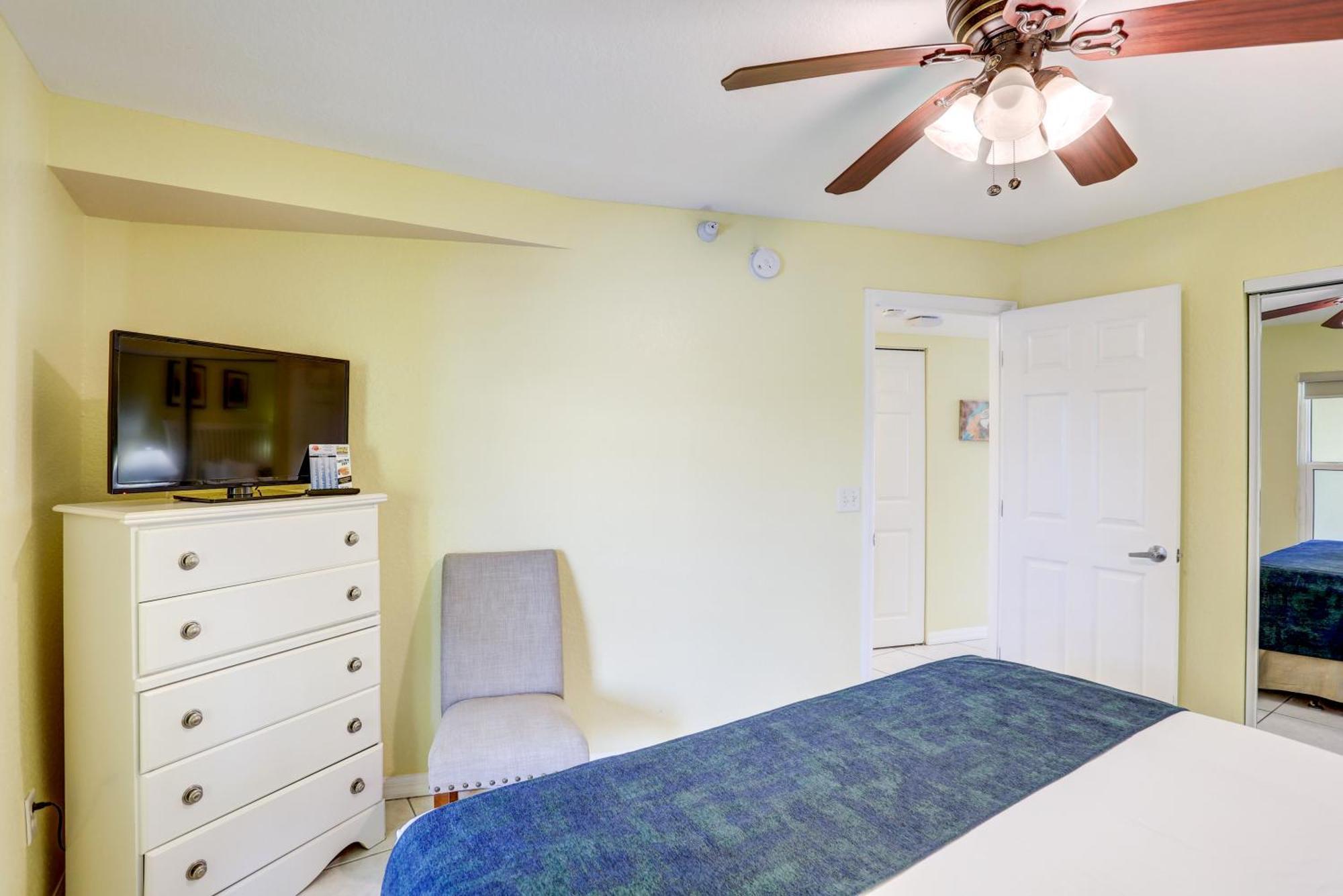 South Beach Condo Hotel By Travel Resort Services, Inc. سانت بيتي بيتش المظهر الخارجي الصورة