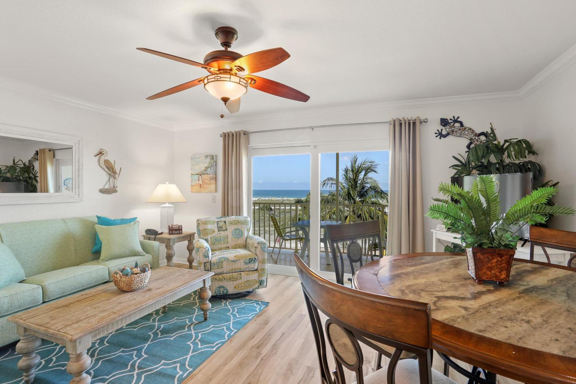 South Beach Condo Hotel By Travel Resort Services, Inc. سانت بيتي بيتش المظهر الخارجي الصورة